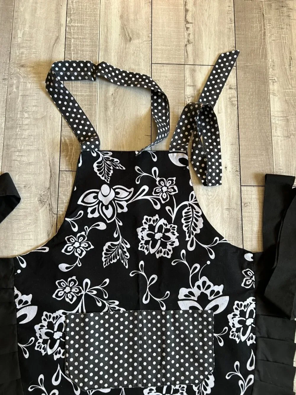Floral & Polka Dot Ruffled Bib Apron Large Double Pocket